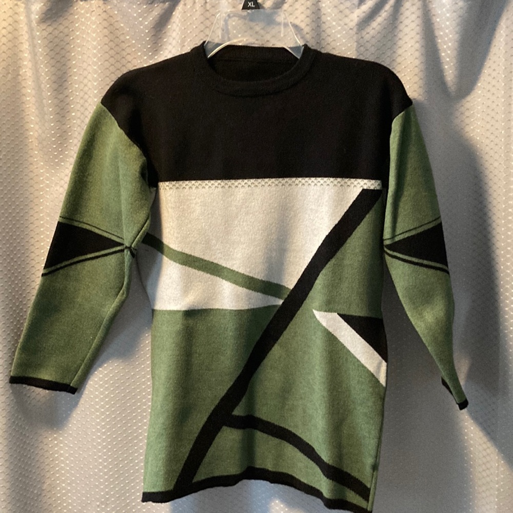 Women’s sweater